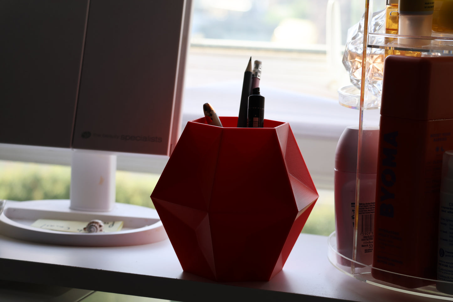 Low-Poly Holder